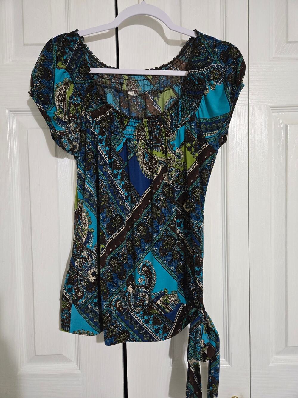 Unknown brand xl women's blue paisley print blouse